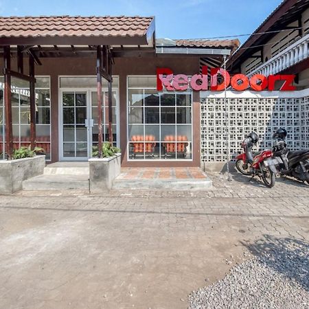 Reddoorz Near Malioboro Tugu Station Jogja 2 Hotell Yogyakarta Eksteriør bilde
